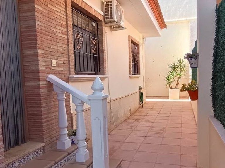 Villa for Sale in Inland Bigastro, Alicante 40