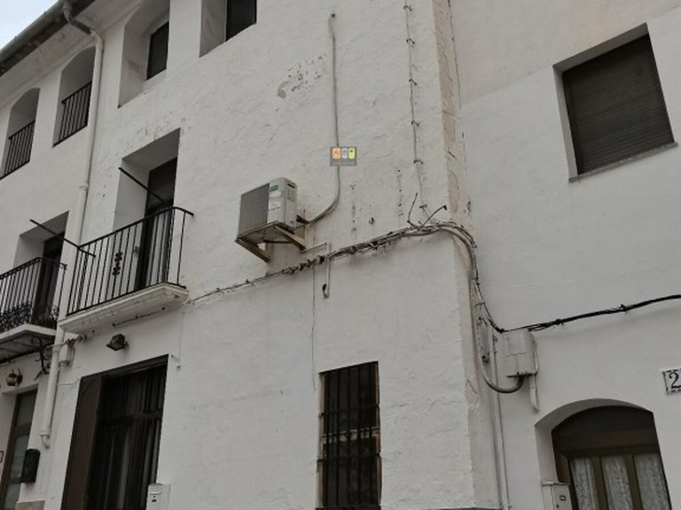 Town House for Sale in Callosa D'en Sarria, Alicante 2