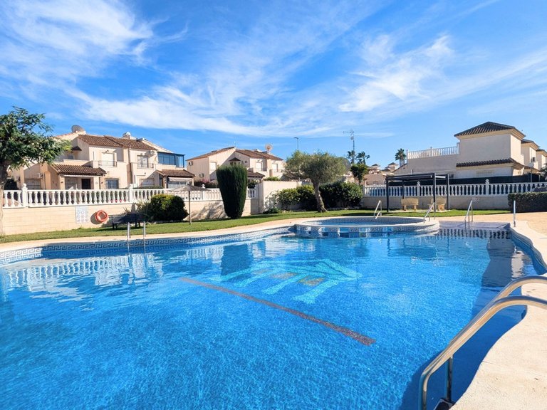 Villa for Sale in Lo Crispin, Alicante 2