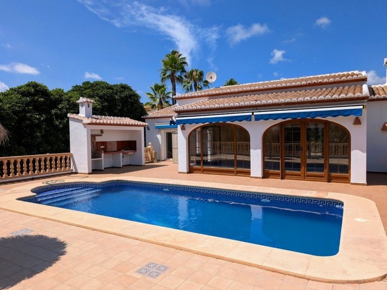 Villa for Sale in Moraira, Alicante 1