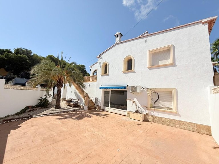 Villa for Sale in Moraira, Alicante 3