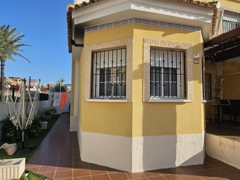 Villa for Sale in Lo Crispin, Alicante 3