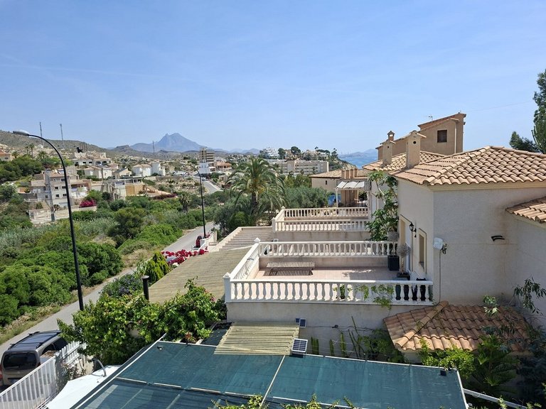 Villa for Sale in El Campello, Alicante 7
