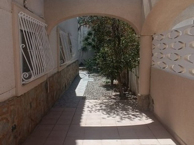Villa for Sale in El Campello, Alicante 22