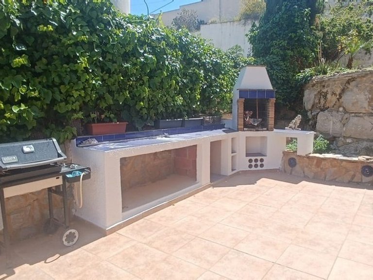 Villa for Sale in El Campello, Alicante 28