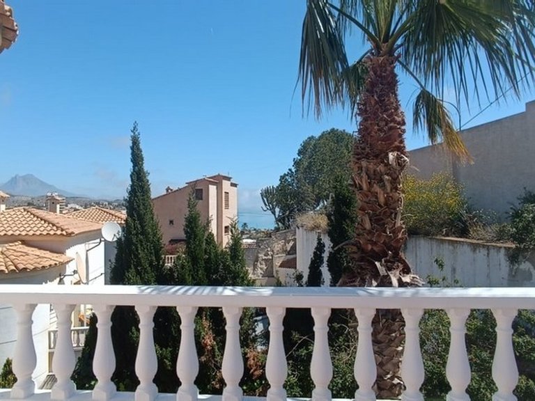 Villa for Sale in El Campello, Alicante 30
