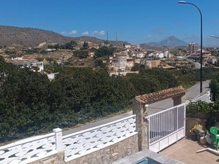 Villa for Sale in El Campello, Alicante 37