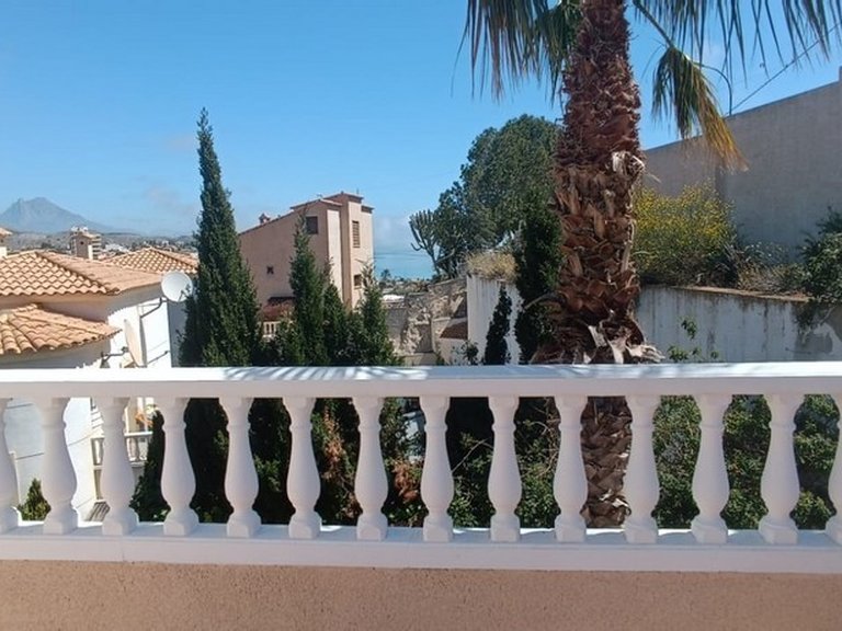 Villa for Sale in El Campello, Alicante 42