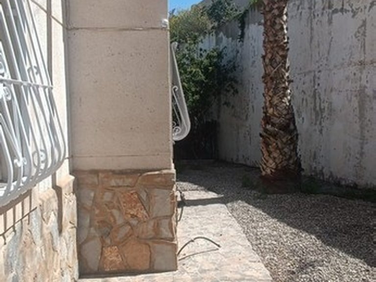 Villa for Sale in El Campello, Alicante 50