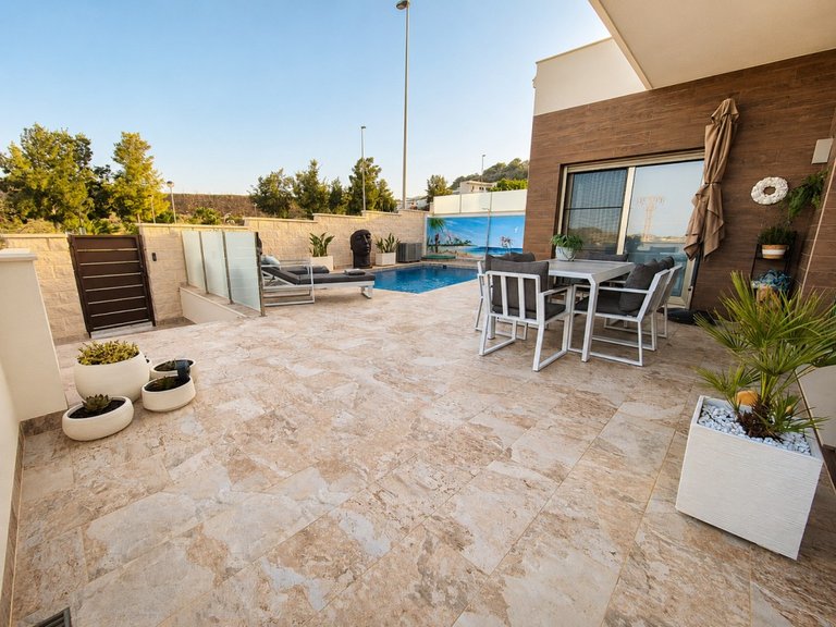Villa for Sale in Inland San Miguel De Salinas, Alicante 8