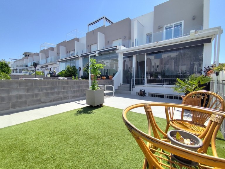 Town House for Sale in Torrevieja, Alicante 1