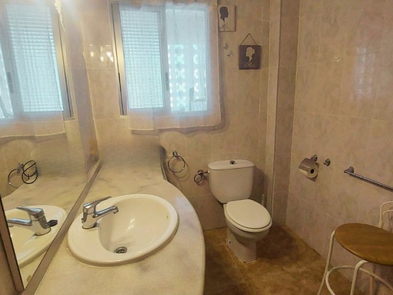 Apartment for Sale in Costa Blanca Benidorm, Alicante 12
