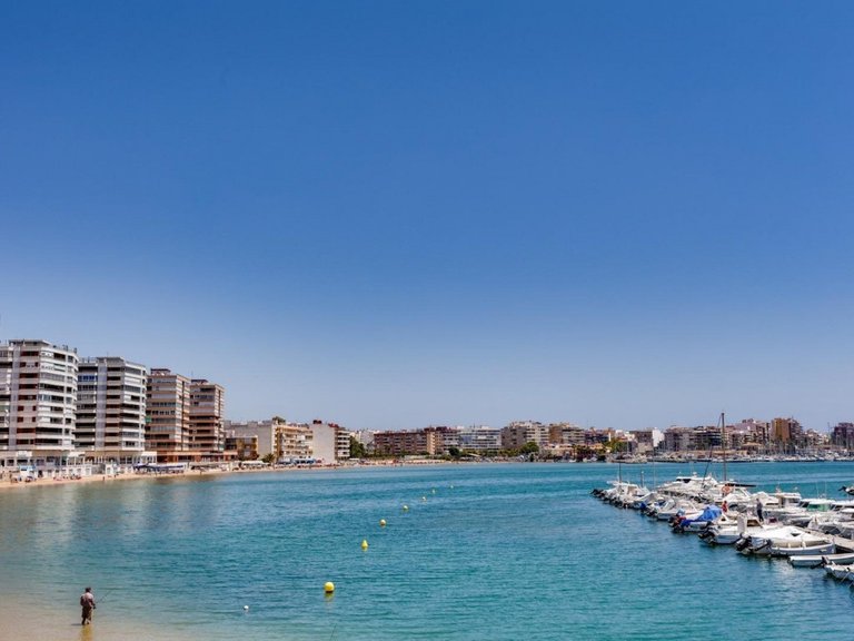 Penthouse for Sale in Playa Del Acequion, Alicante 54