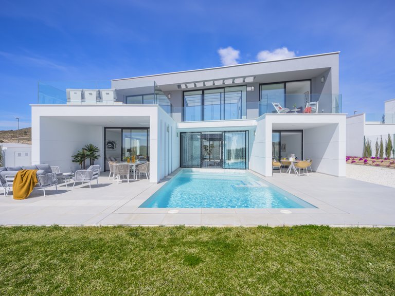 Villa for Sale in Altaona Golf And Country Village, Murcia 1