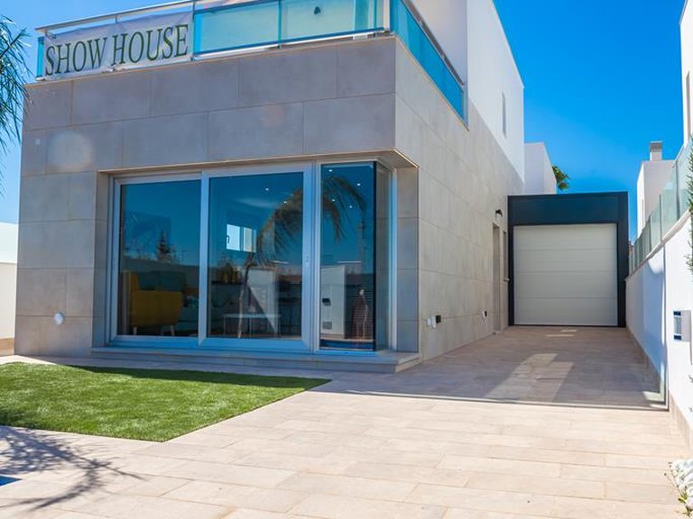 Villa for Sale in La Serena Golf Resort, Murcia 47