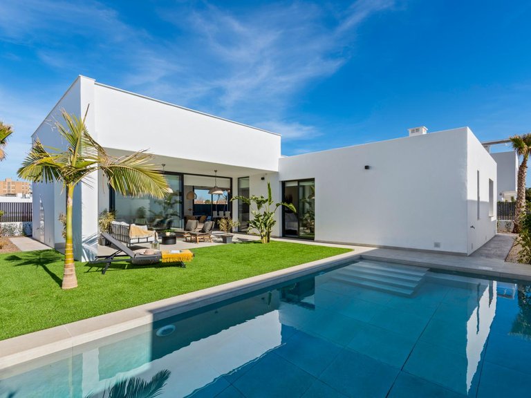 Villa for Sale in Mar De Cristal, Murcia 1