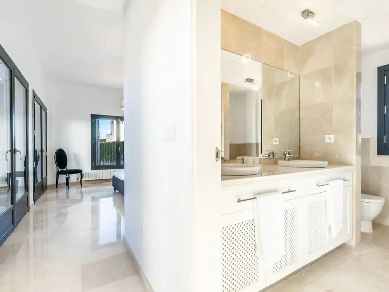 Villa for Sale in El Valle Golf Resort, Murcia 10