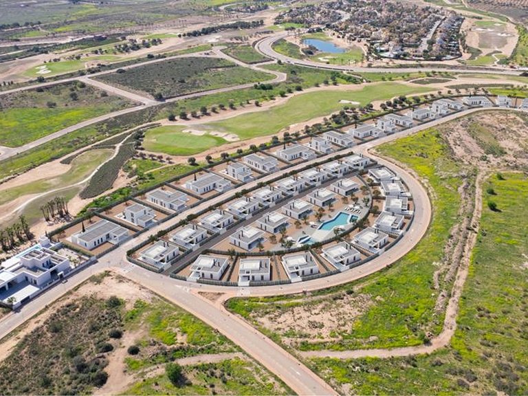Villa for Sale in Hacienda Del Alamo Golf Resort, Murcia 2
