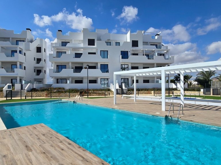 Apartment for Sale in Santa Rosalia Lake And Life Resort, Murcia 1