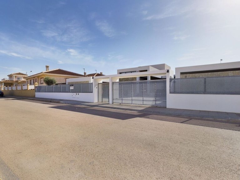 Villa for Sale in Costa Calida Los Alcazares, Murcia 21