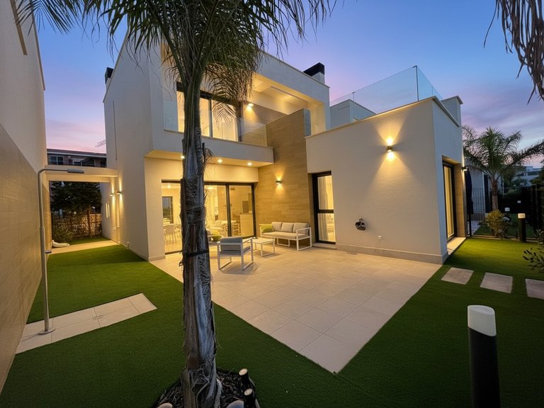 Villa for Sale in Inland Santa Rosalia Resort, Murcia 2