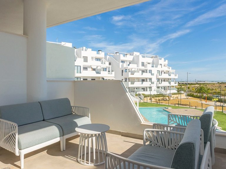 Apartment for Sale in Santa Rosalia Lake And Life Resort, Murcia 1