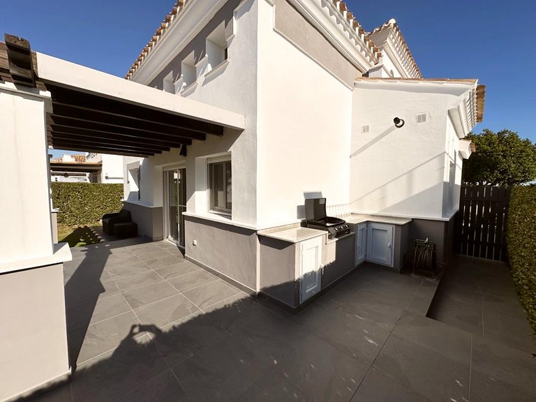 Villa for Sale in Inland La Torre Golf Resort, Murcia 37