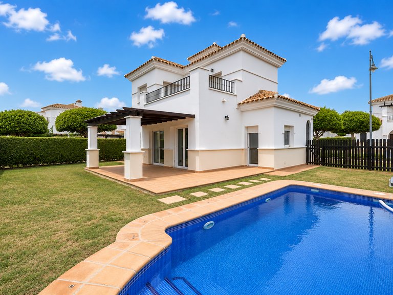 Villa for Sale in La Torre Golf Resort, Murcia 1