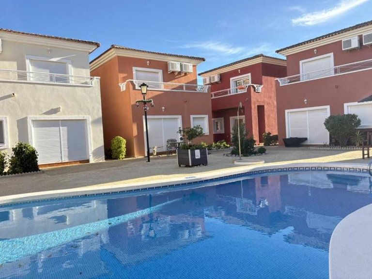 Villa for Sale in Altaona Golf And Country Village, Murcia 2