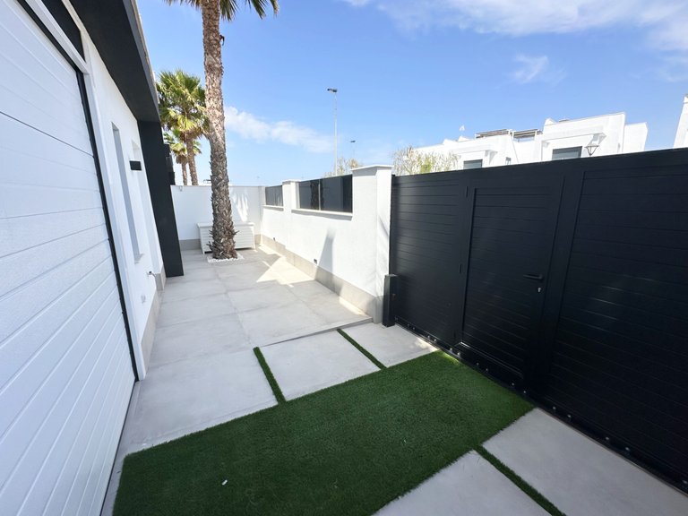 Villa for Sale in Santiago De La Ribera, Murcia 47