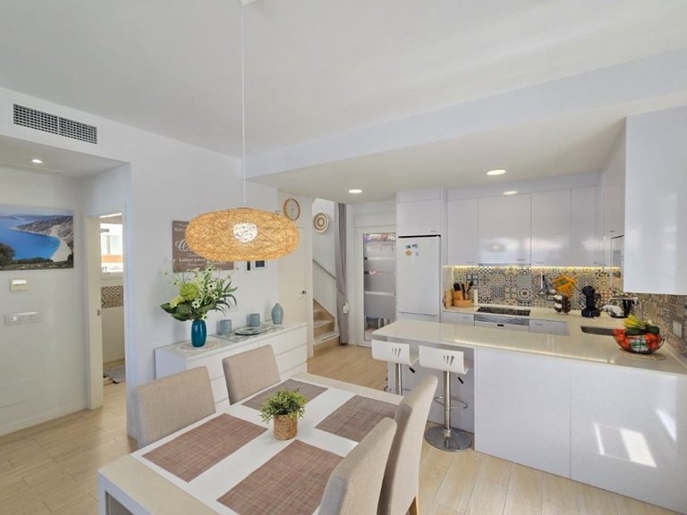 Villa for Sale in Pilar De La Horadada, Valencia 10
