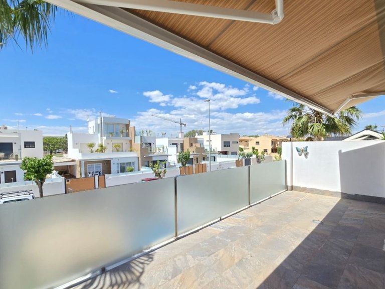 Villa for Sale in Pilar De La Horadada, Valencia 27