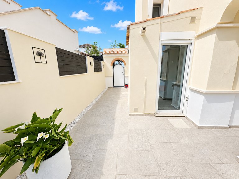 Villa for Sale in Mar Menor Golf Resort, Murcia 20
