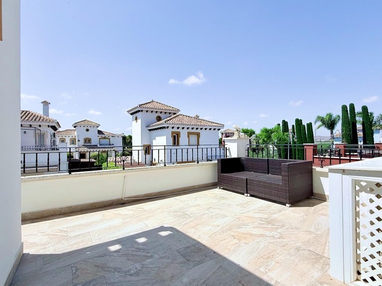 Villa for Sale in Mar Menor Golf Resort, Murcia 28