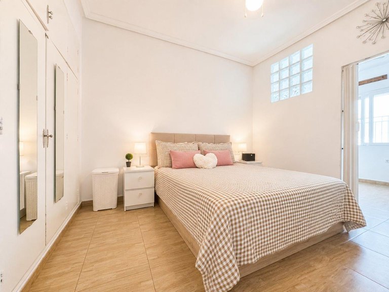 Apartment for Sale in Cabo Roig, Valencia 10