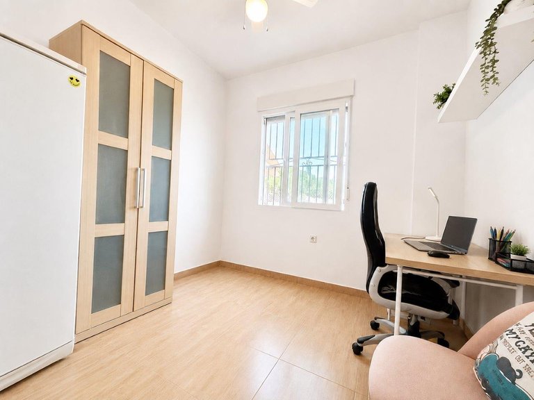 Apartment for Sale in Cabo Roig, Valencia 11