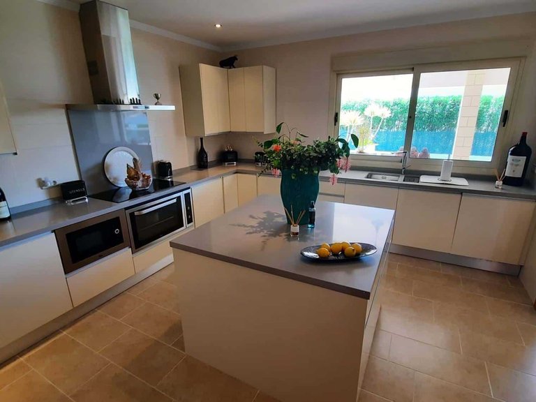 villa for sale in Calpe, Alicante 1612656 3