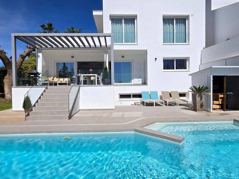 Villa for Sale in Sotogrande Alto, Luzaria 6