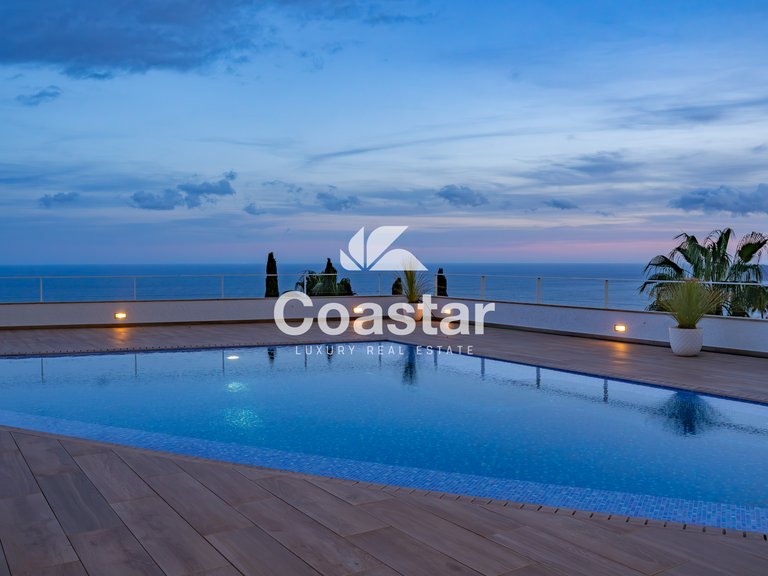 Modern Luxury With Breathtaking Views In Altea 6