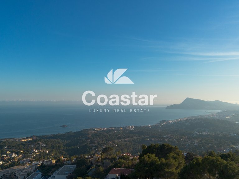 Modern Luxury With Breathtaking Views In Altea 20