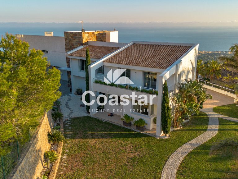 Modern Luxury With Breathtaking Views In Altea 18
