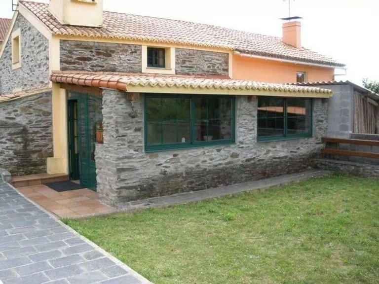 Country House for sale in Narón, La Coruña 1