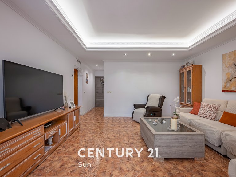 Apartment for sale in Nueva Andalucía, Marbella, Málaga 4