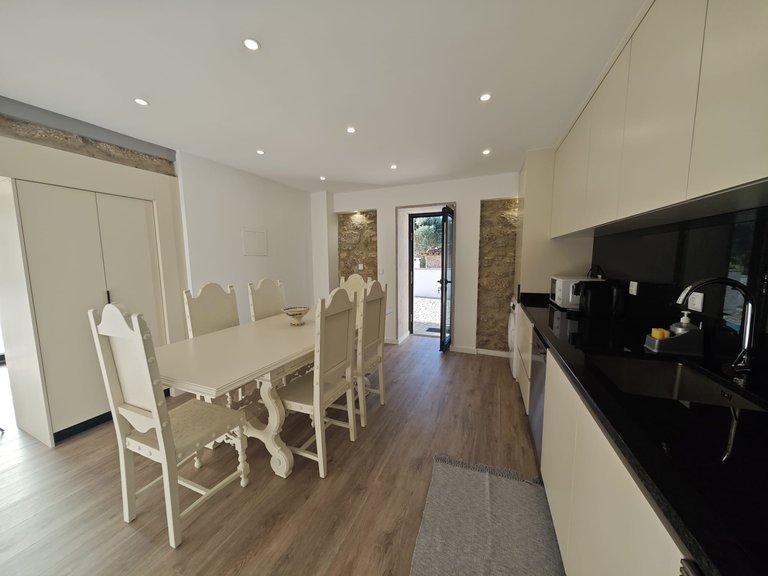 Villa for sale in Labruja, Ponte de Lima, Viana do Castelo, Portugal 2