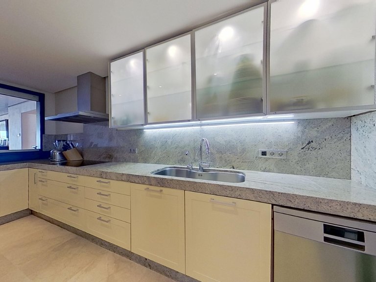 Unique frontline beach penthouse with panoramic sea views ! - Reserva de los Monteros, Marbella 8