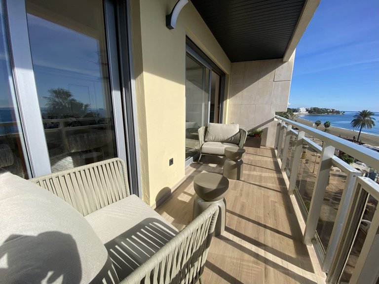 Welcome to a home where elegance meets the sea - Estepona old town 2
