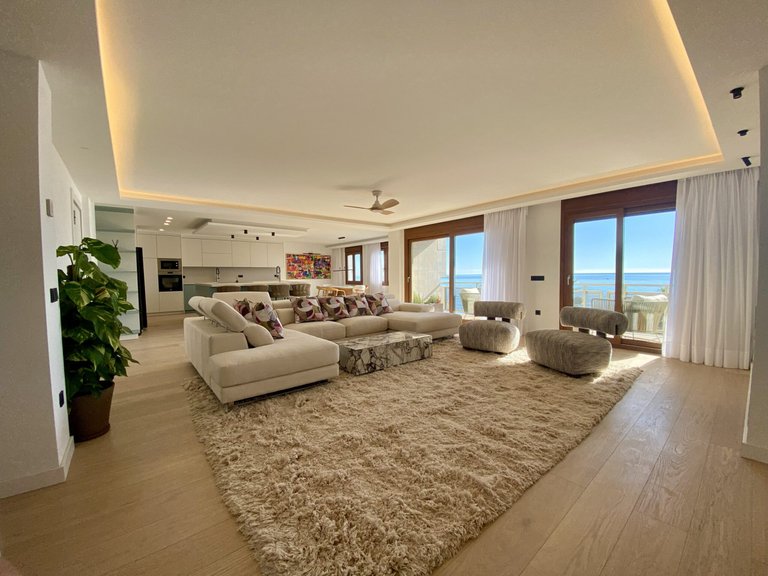 Welcome to a home where elegance meets the sea - Estepona old town 5