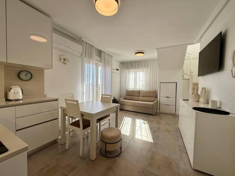 Renovated Duplex Penthouse with Sea Views, 2 Terraces & Parking 2