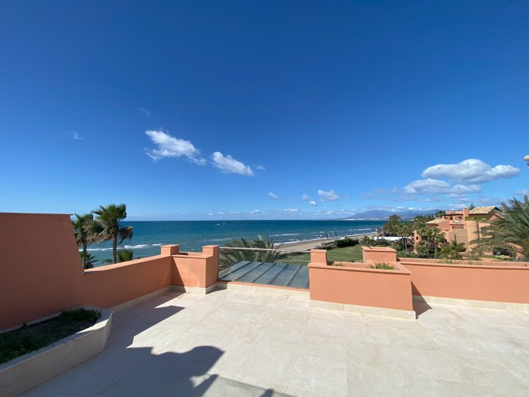 Unique frontline beach penthouse with panoramic sea views ! - Reserva de los Monteros, Marbella 2