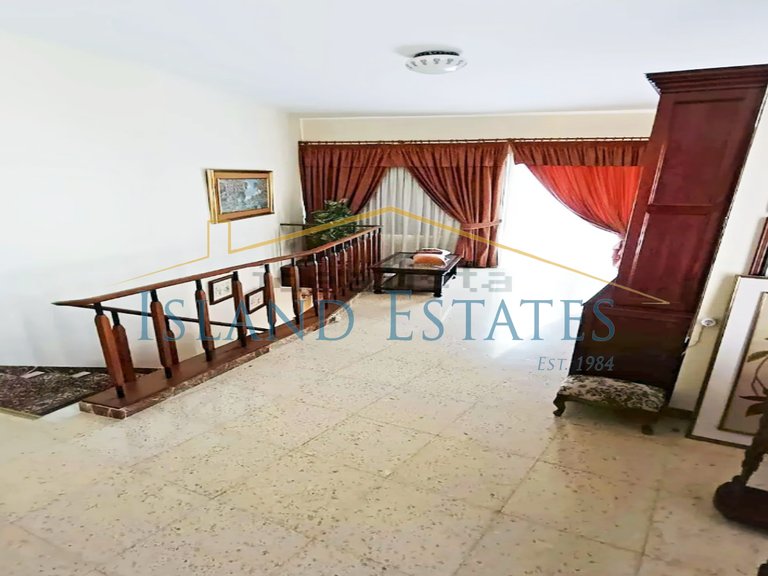 Unique Townhouse with Roof Terrace in Country Town 12